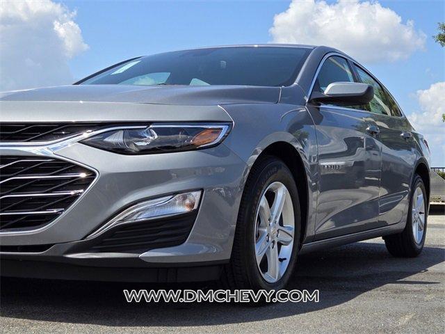 new 2025 Chevrolet Malibu car, priced at $28,305