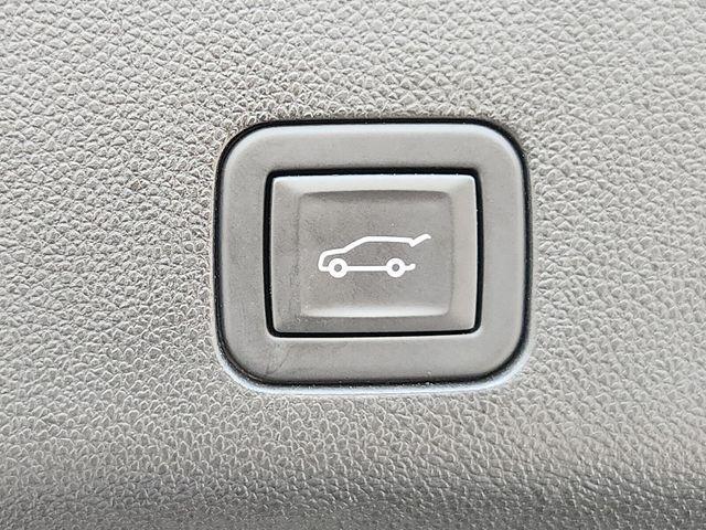 used 2024 Chevrolet Tahoe car, priced at $51,991