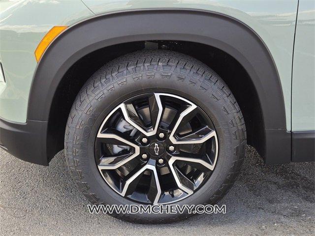 new 2025 Chevrolet TrailBlazer car, priced at $30,375