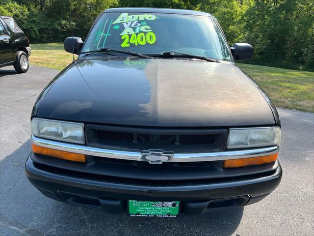 used 2001 Chevrolet S-10 car, priced at $2,400