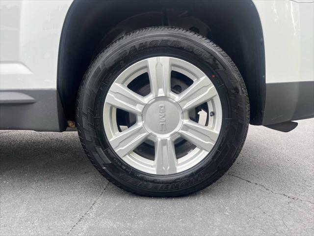 used 2015 GMC Terrain car, priced at $6,988