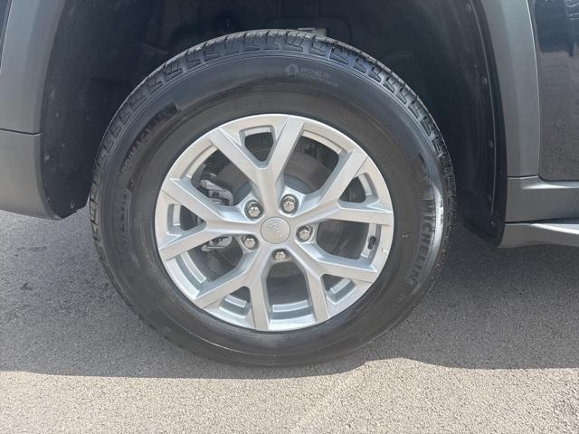used 2023 Jeep Grand Cherokee car, priced at $39,867