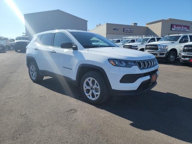 new 2025 Jeep Compass car, priced at $26,495