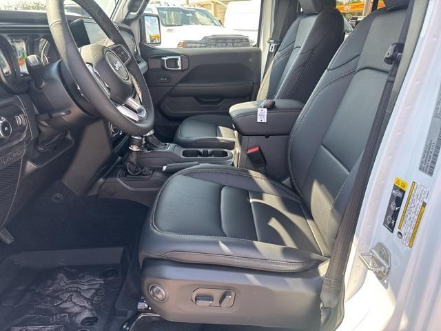 new 2025 Jeep Wrangler car, priced at $48,968