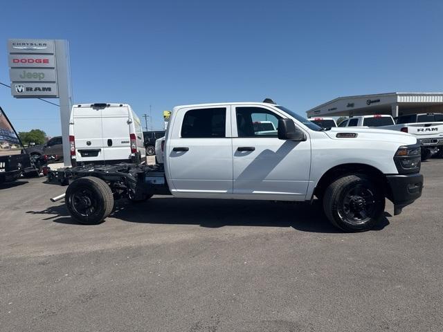 new 2025 Ram 2500 car, priced at $48,620