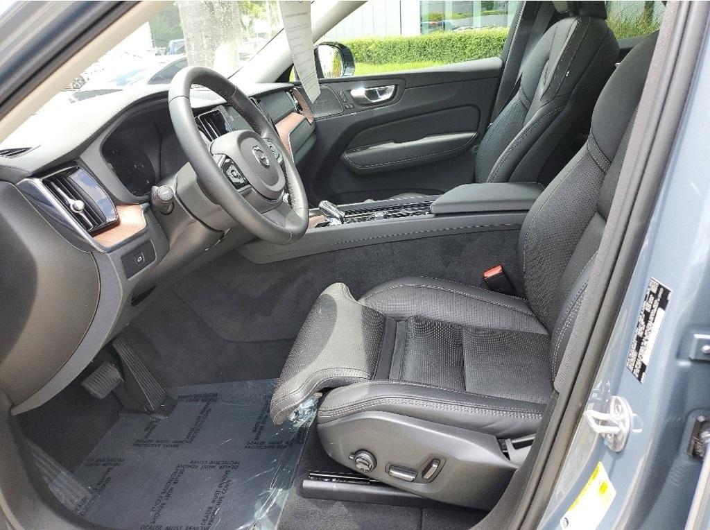 used 2023 Volvo XC60 car, priced at $41,500