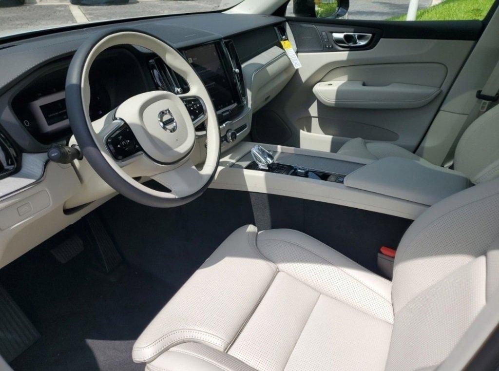 new 2025 Volvo XC60 car, priced at $59,660