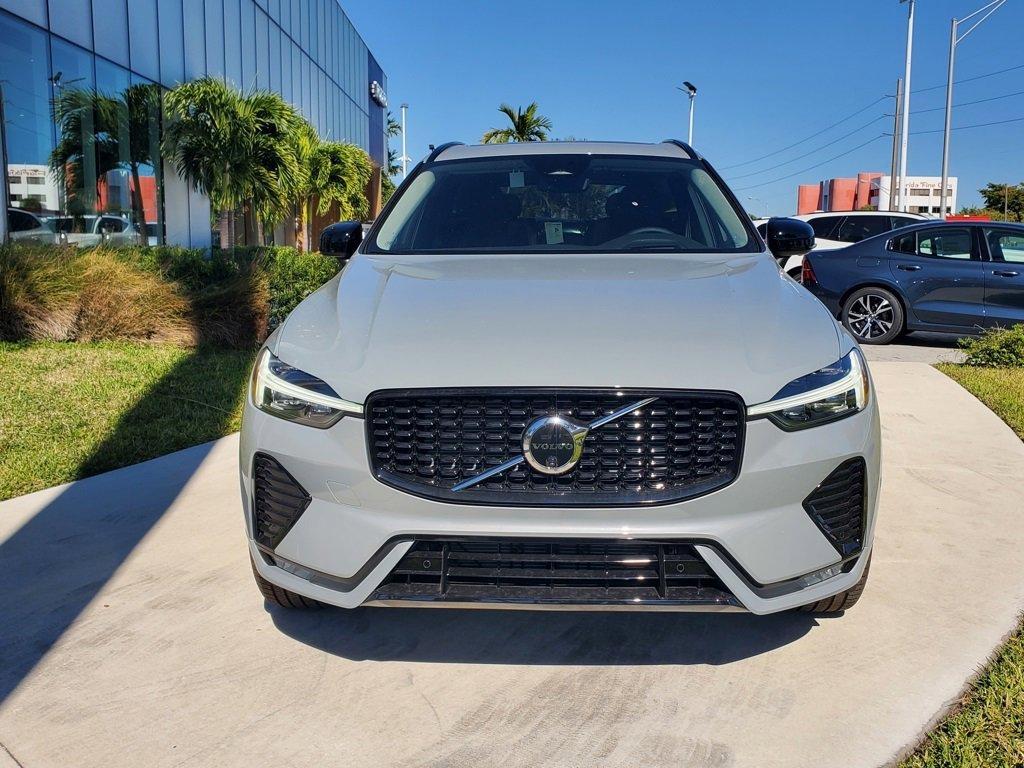 new 2025 Volvo XC60 car, priced at $59,660