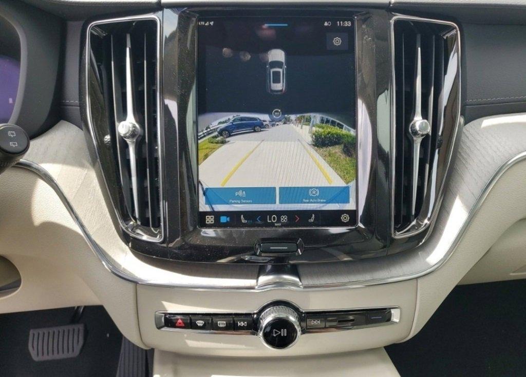new 2025 Volvo XC60 car, priced at $59,660