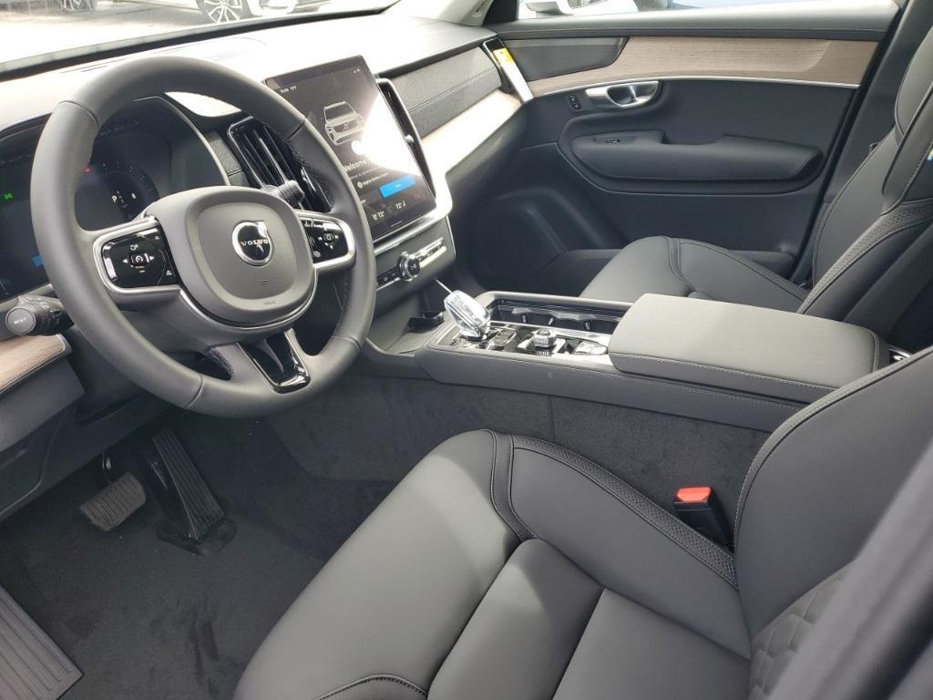new 2025 Volvo XC90 car
