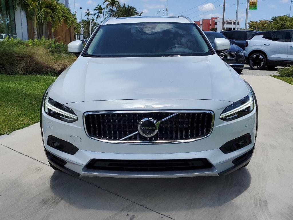 new 2025 Volvo V90 Cross Country car, priced at $62,565