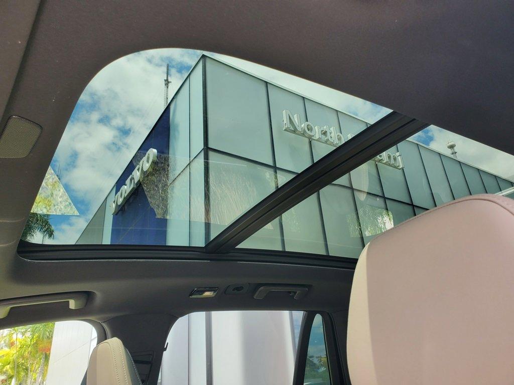 new 2025 Volvo XC90 Plug-In Hybrid car, priced at $77,805