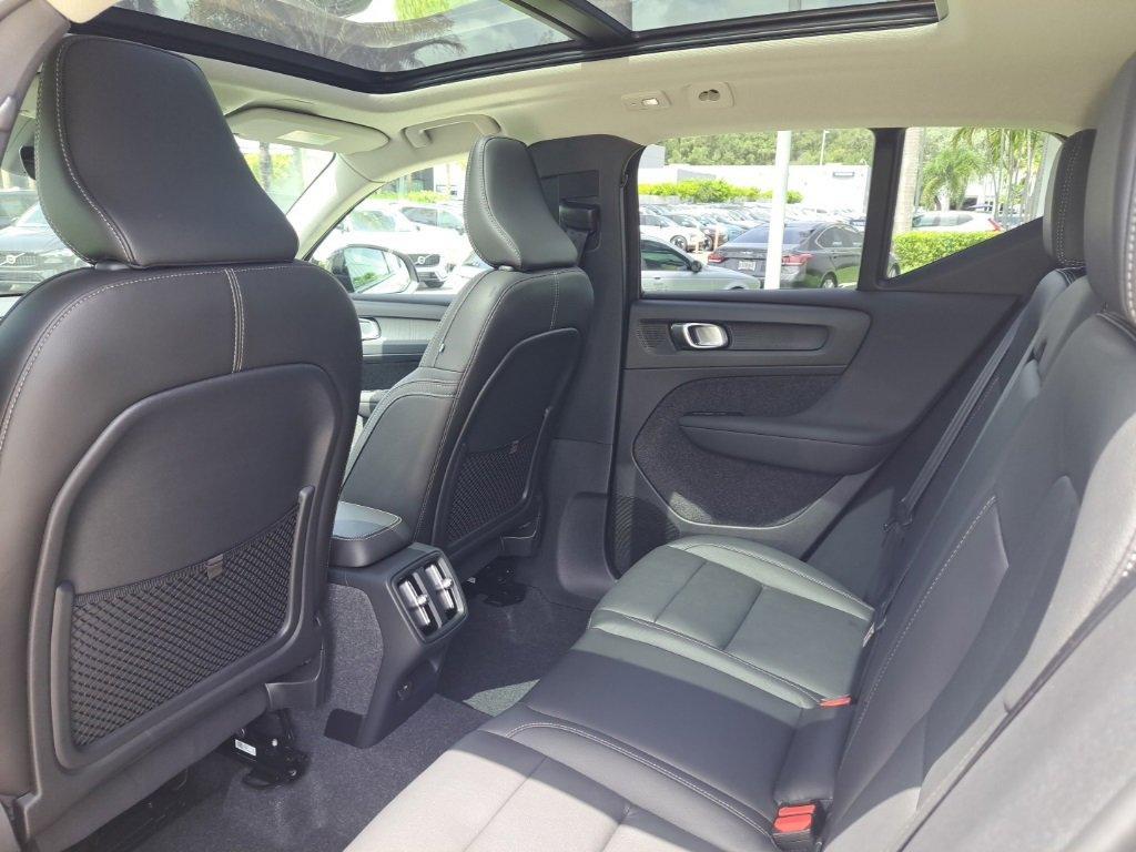 used 2024 Volvo XC40 car, priced at $37,990