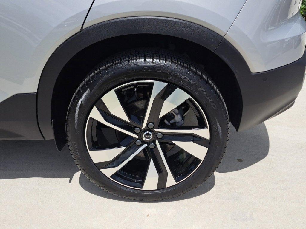 used 2024 Volvo XC40 car, priced at $37,990