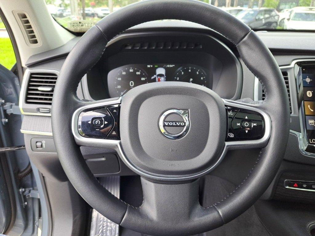 used 2020 Volvo XC90 car, priced at $25,650