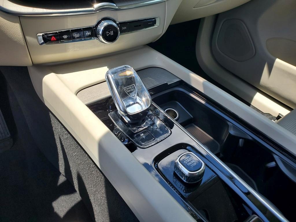 new 2025 Volvo XC60 Plug-In Hybrid car, priced at $71,510