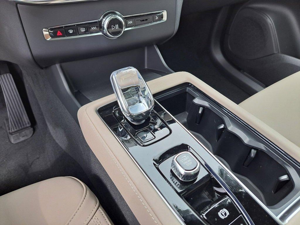 new 2026 Volvo XC90 car, priced at $68,825