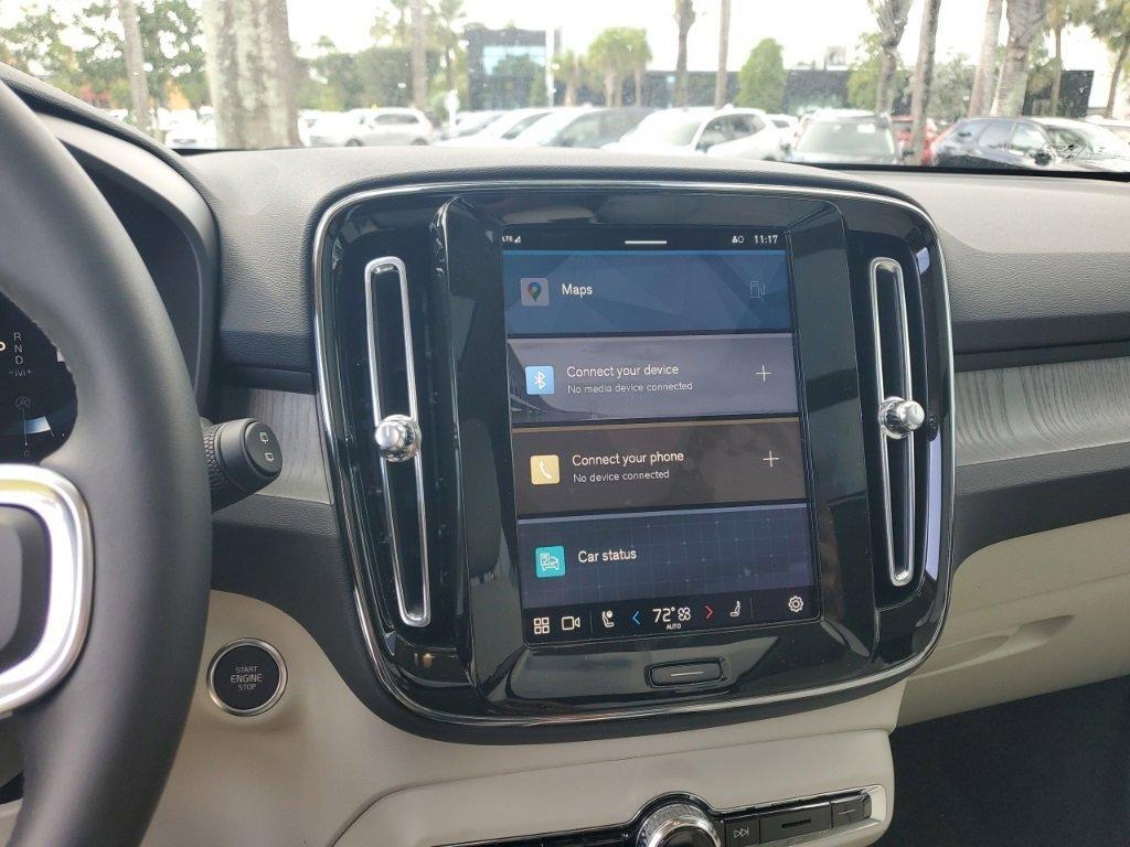 new 2025 Volvo XC40 car, priced at $47,315