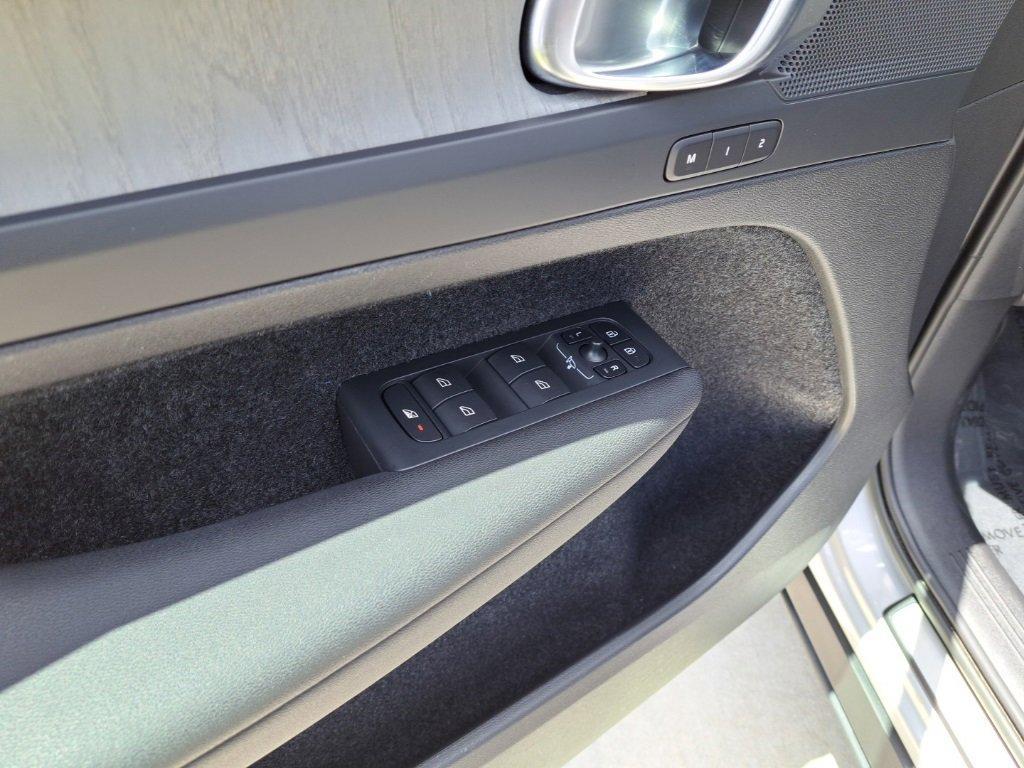used 2023 Volvo XC40 car, priced at $31,450