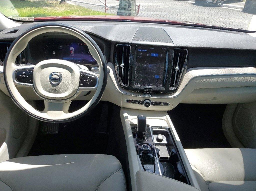 used 2023 Volvo XC60 car, priced at $35,600