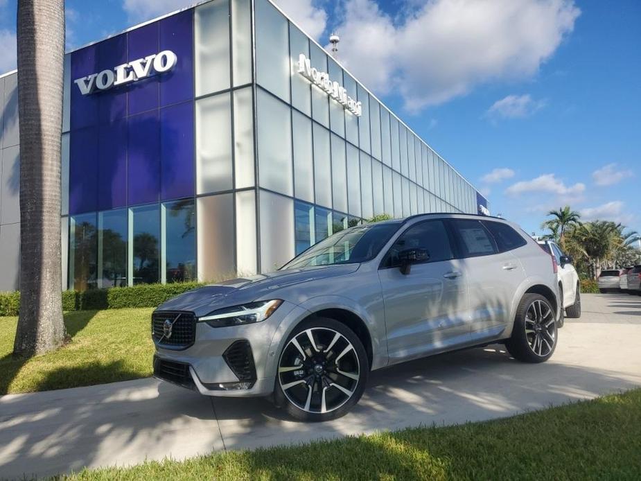 new 2025 Volvo XC60 car