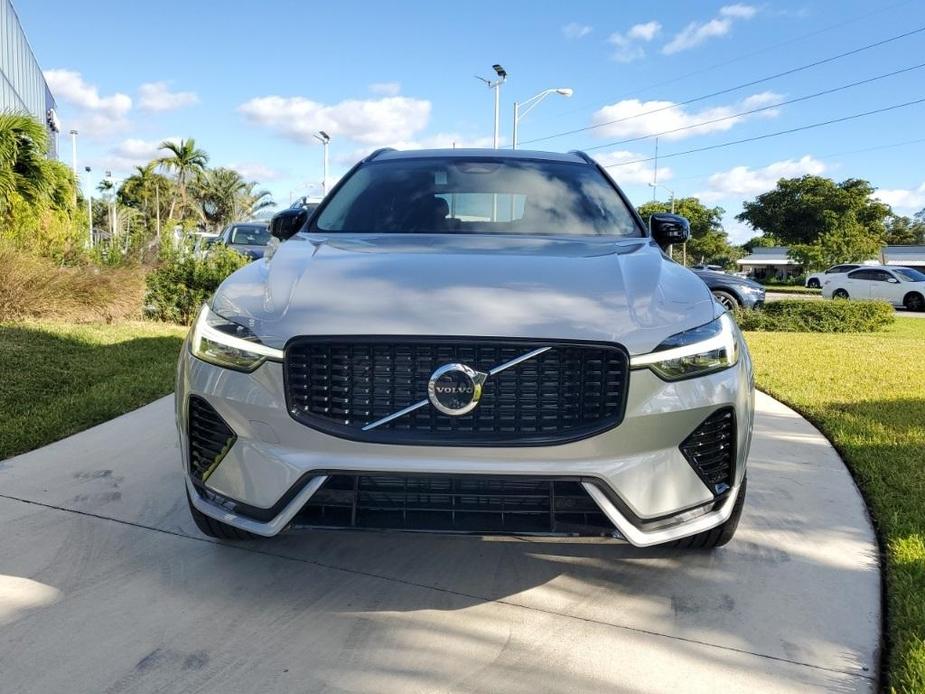 new 2025 Volvo XC60 car