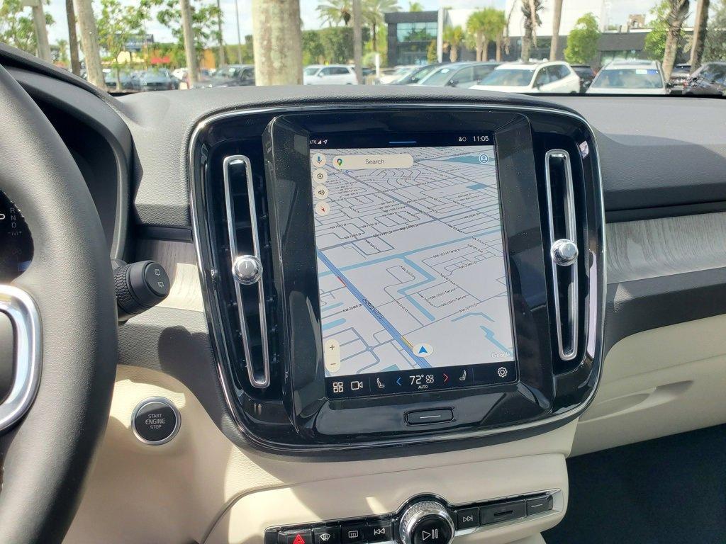 new 2025 Volvo XC40 car, priced at $46,315