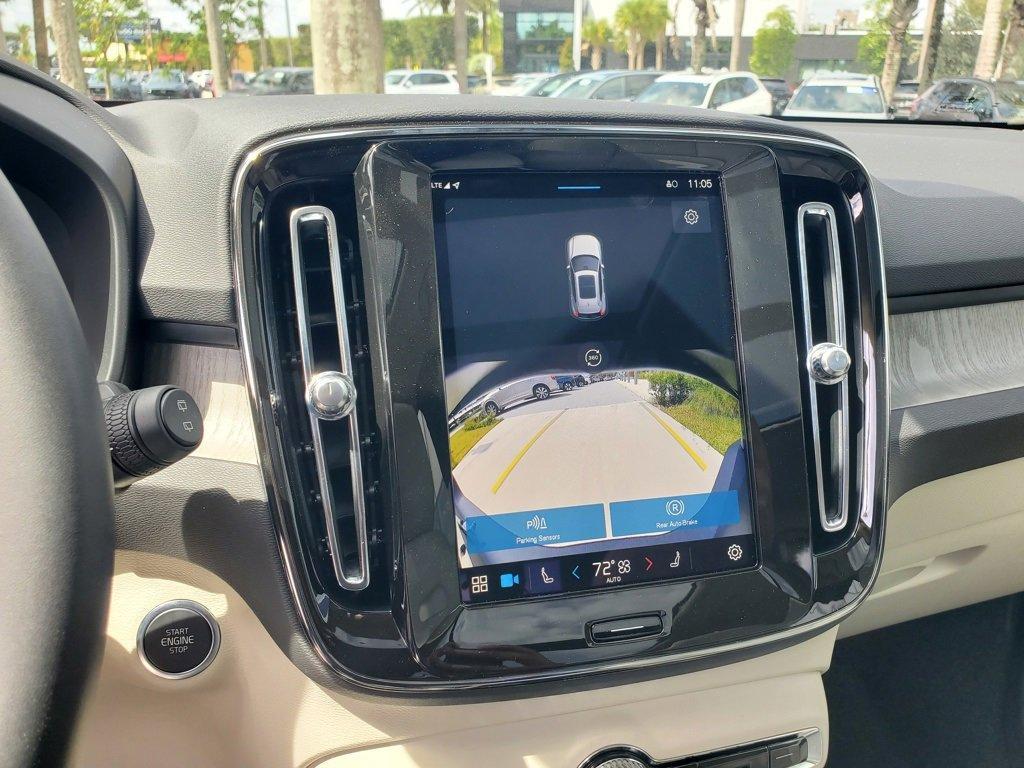 new 2025 Volvo XC40 car, priced at $46,315
