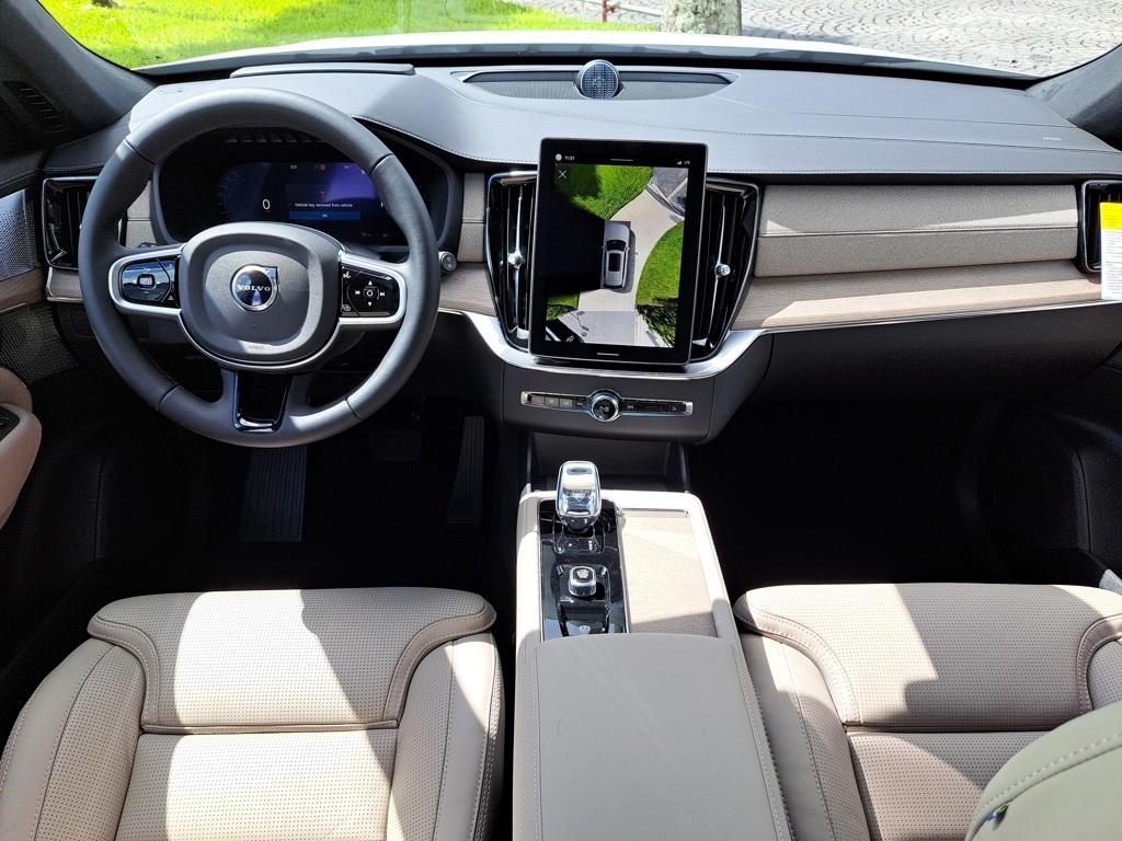 new 2026 Volvo XC90 car, priced at $80,455