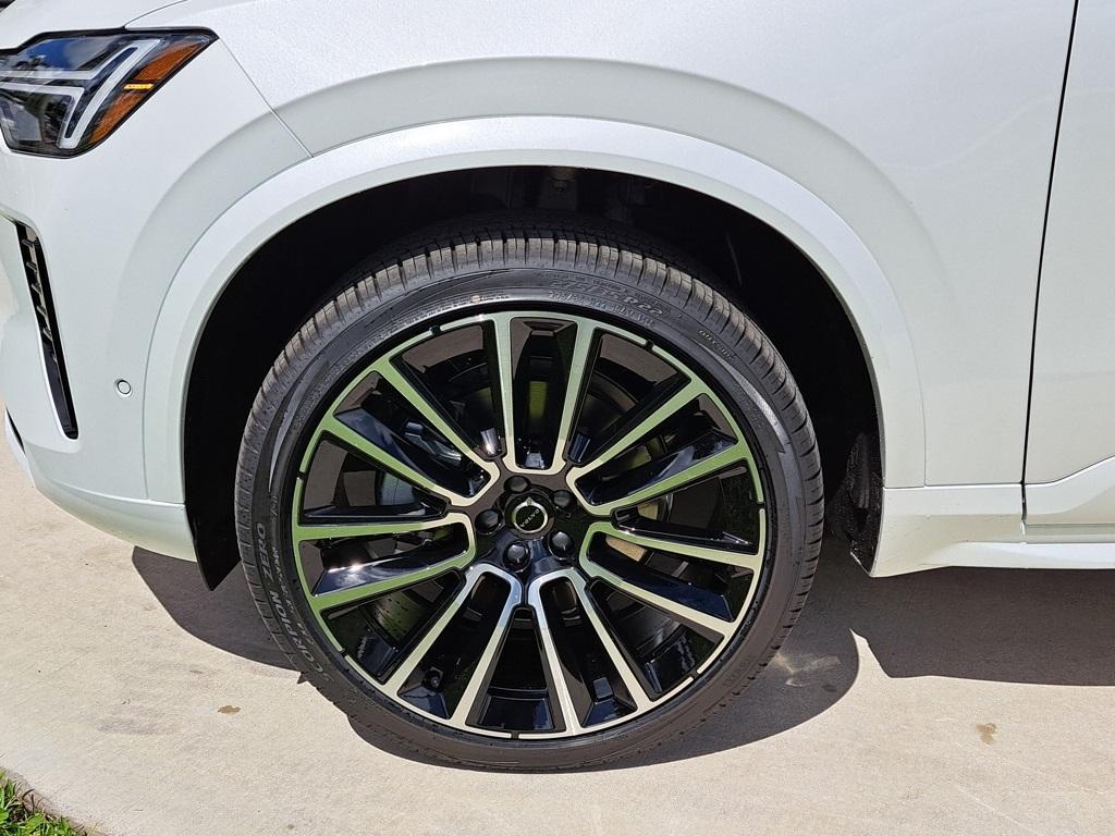 new 2026 Volvo XC90 car, priced at $80,455