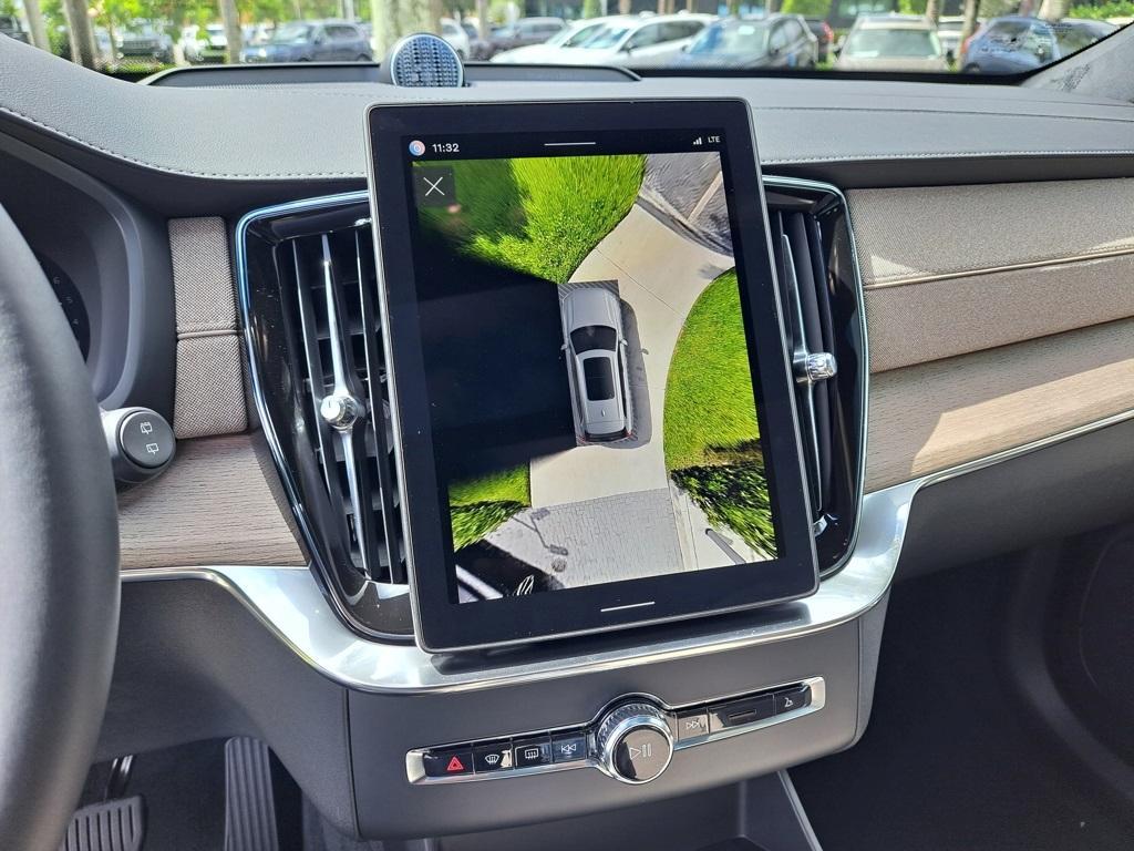 new 2026 Volvo XC90 car, priced at $80,455