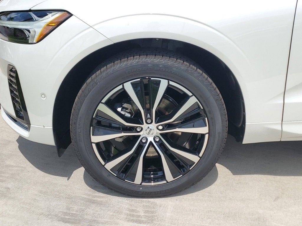 new 2025 Volvo XC60 car, priced at $58,085