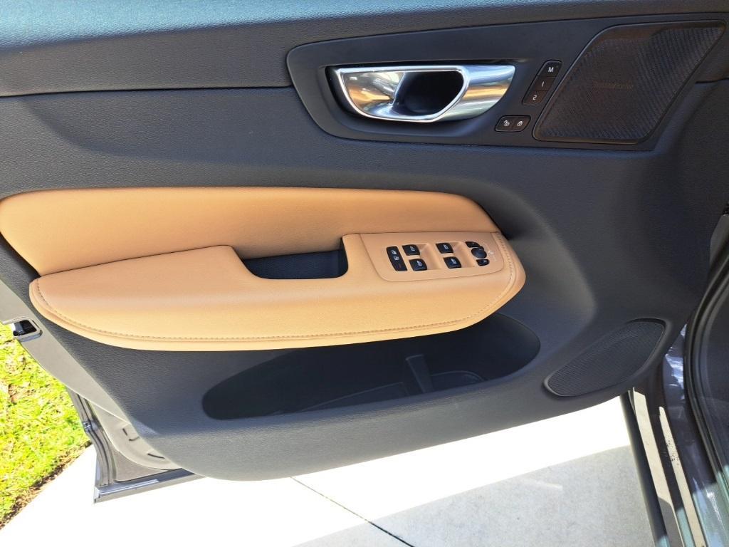 used 2023 Volvo XC60 car, priced at $38,820
