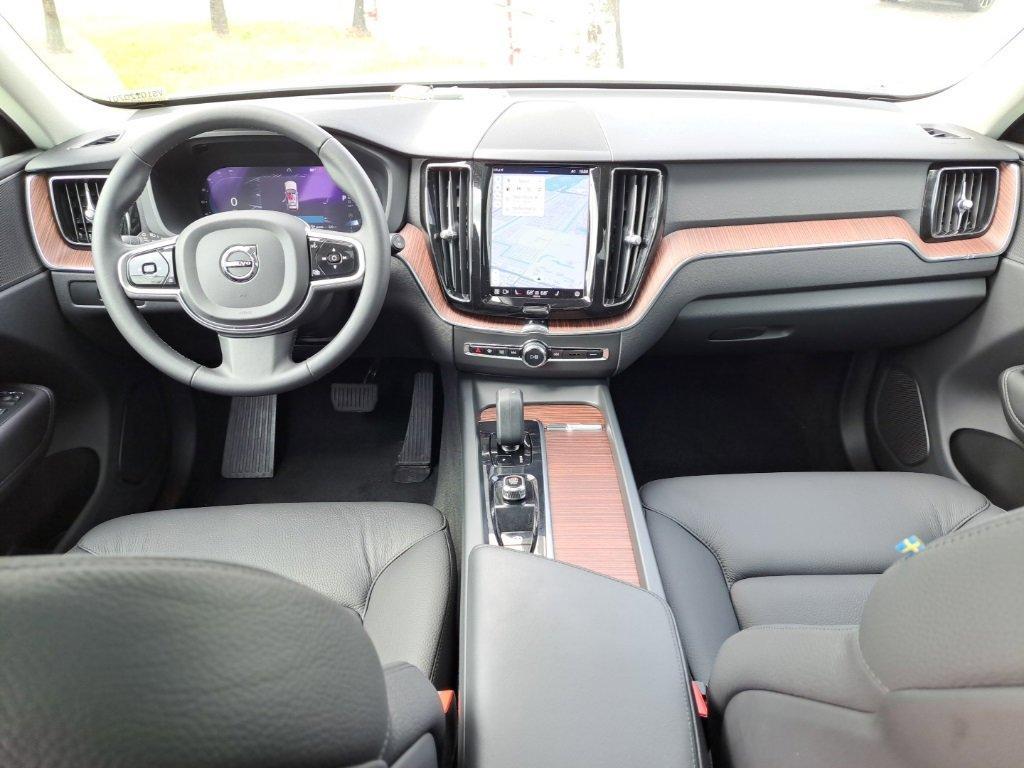 used 2023 Volvo XC60 car, priced at $37,000