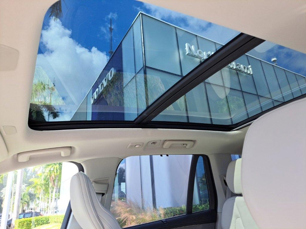 new 2026 Volvo XC90 car, priced at $71,655