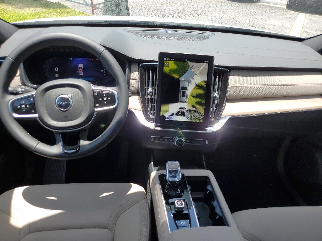 new 2025 Volvo XC90 Plug-In Hybrid car, priced at $77,805