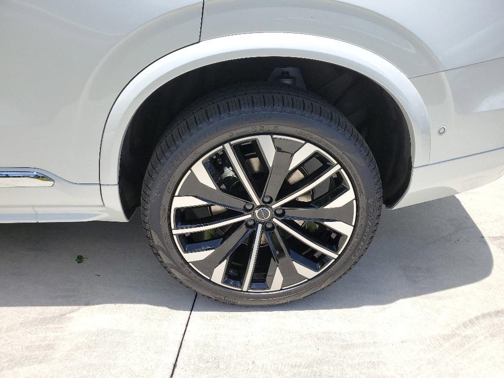 new 2025 Volvo XC90 Plug-In Hybrid car, priced at $77,805