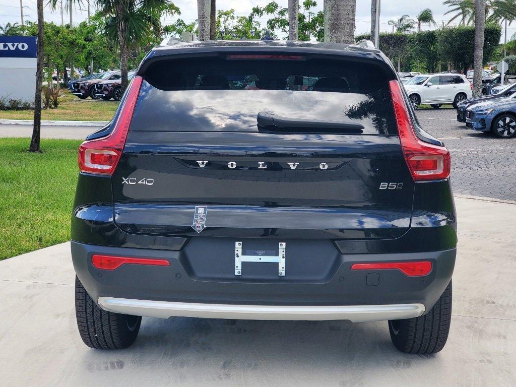 new 2025 Volvo XC40 car, priced at $46,890