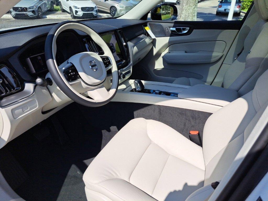 new 2025 Volvo XC60 car, priced at $54,800