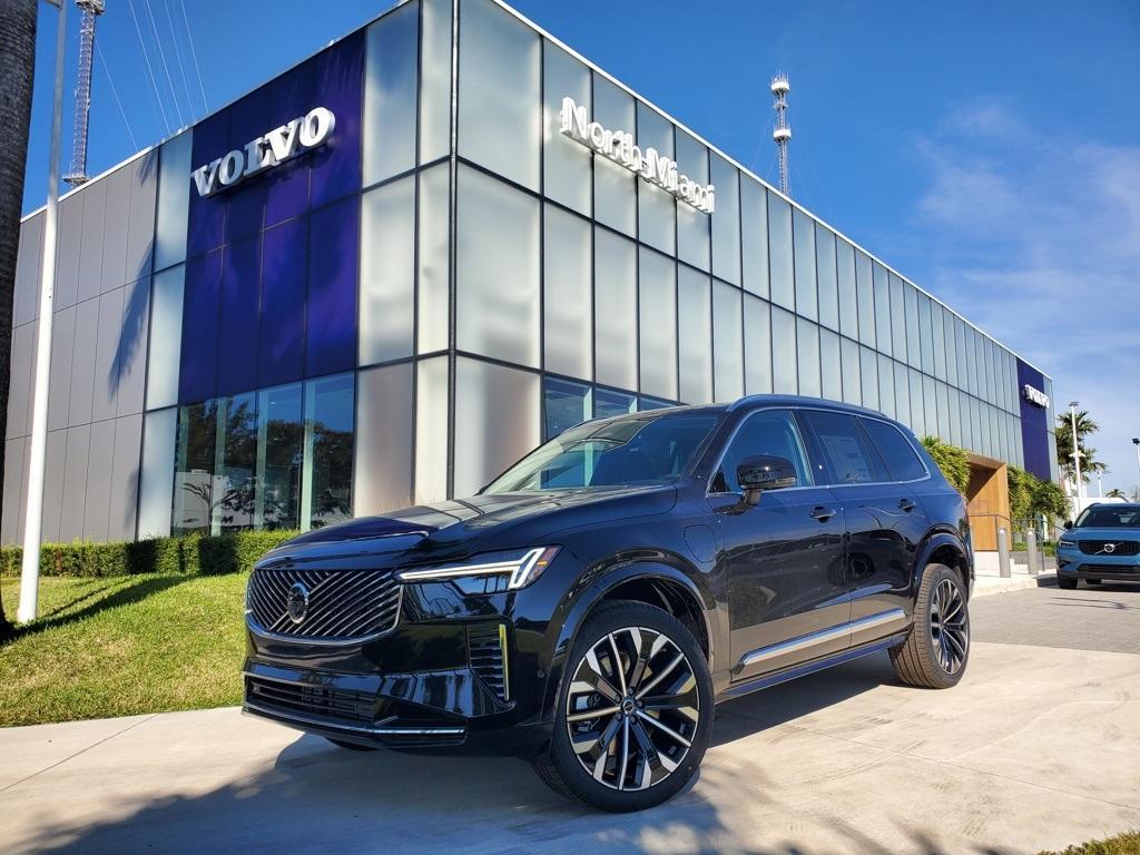 new 2025 Volvo XC90 Plug-In Hybrid car