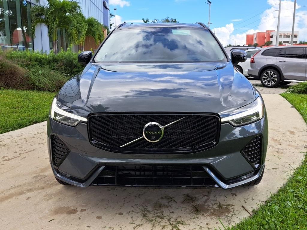 new 2026 Volvo XC60 car, priced at $60,025