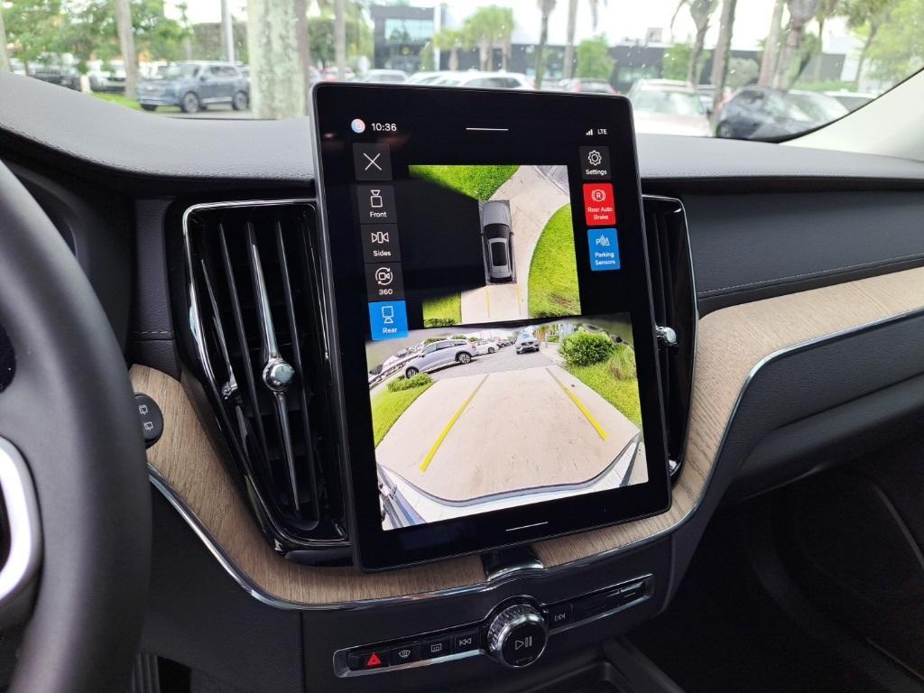 new 2026 Volvo XC60 car, priced at $60,025