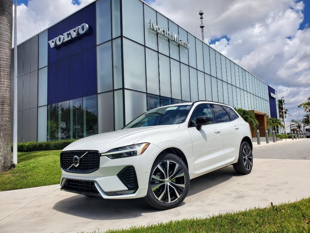 new 2025 Volvo XC60 car