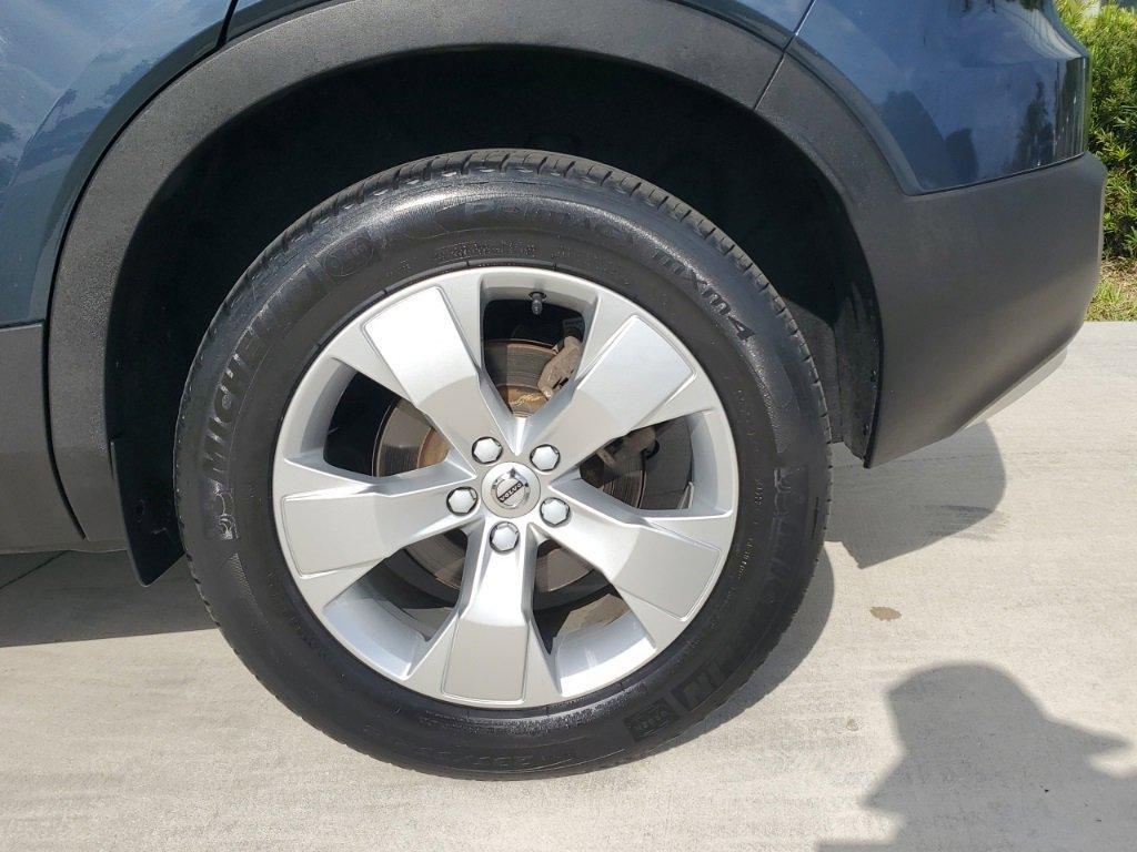 used 2022 Volvo XC40 car, priced at $24,850