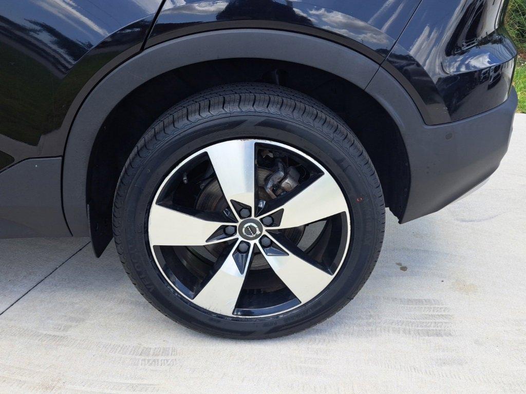 used 2019 Volvo XC40 car, priced at $21,350