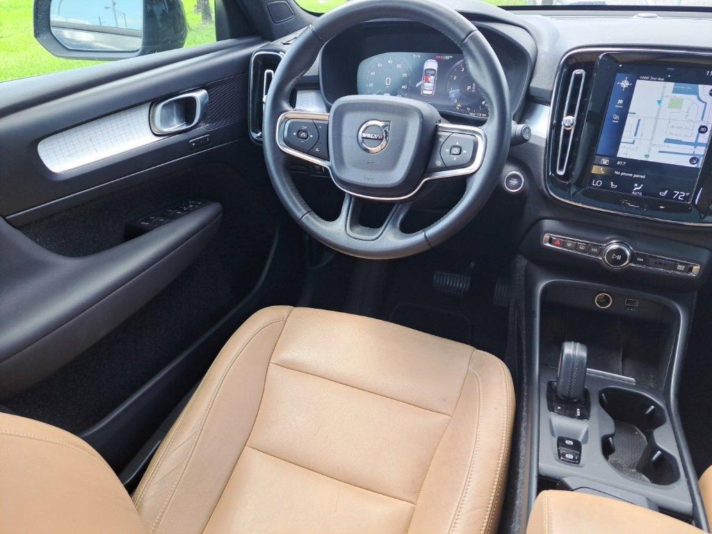 used 2019 Volvo XC40 car, priced at $21,350