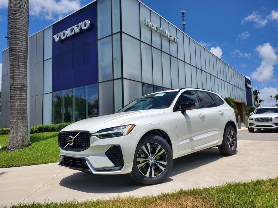 new 2025 Volvo XC60 car