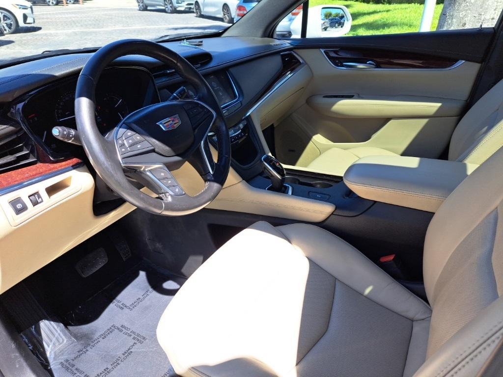 used 2019 Cadillac XT5 car, priced at $15,750