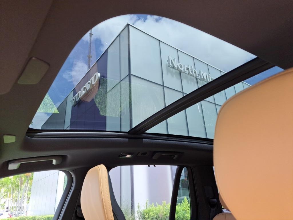 used 2024 Volvo XC90 Recharge Plug-In Hybrid car, priced at $63,997