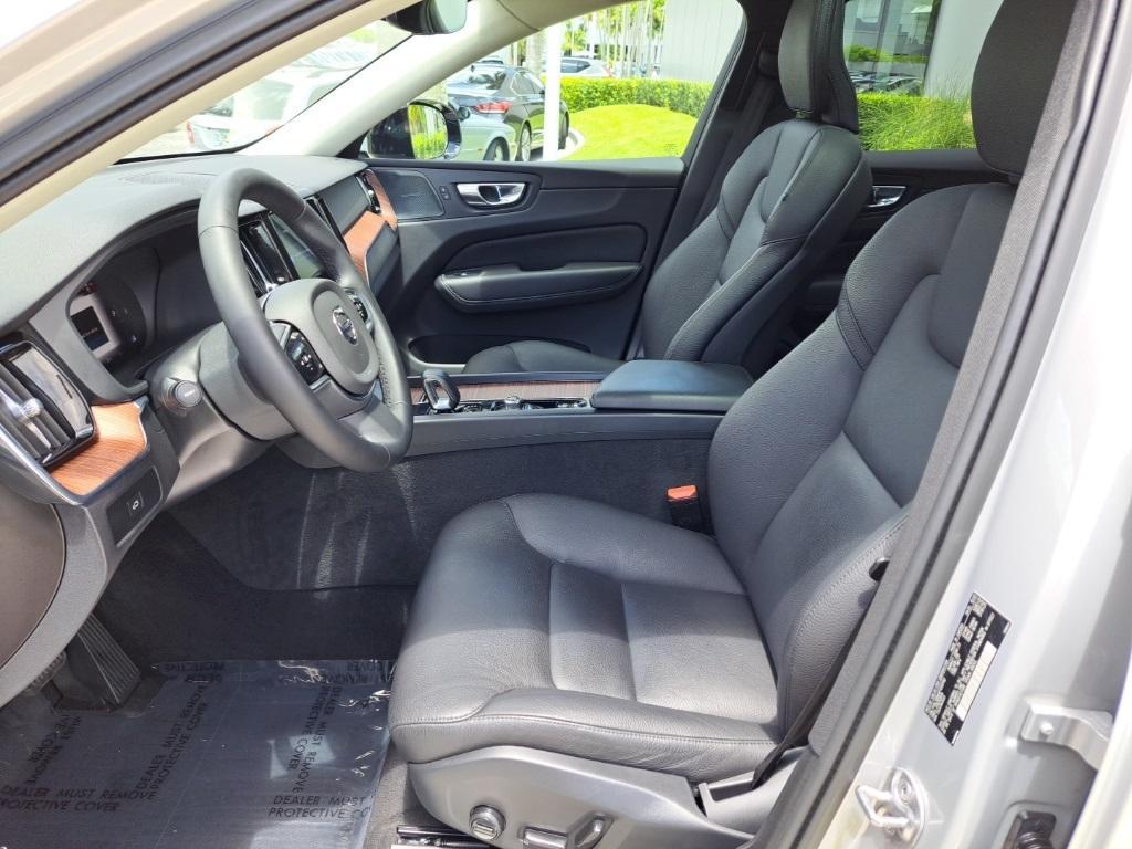 used 2023 Volvo XC60 car, priced at $35,994